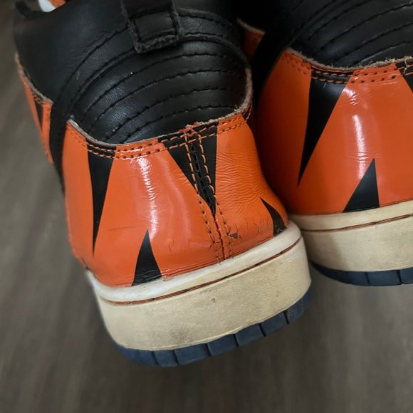 Nike “Tony The Tiger” Dunk Hi Shoes Size 10 - Picture 6 of 12